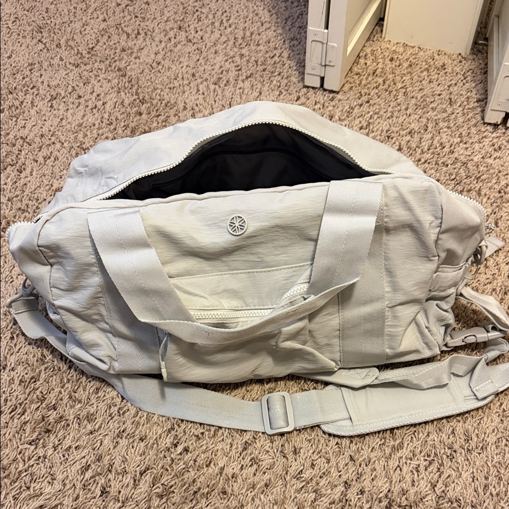 Yoga/gym bag never used